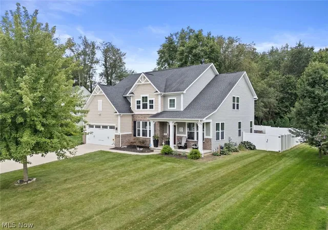 Photo 2 of Sale Pending at 3082 Stonehurst Rd, Green, OH 44685 | MLS# 5242269 | Listing updated on 2026-09-05
