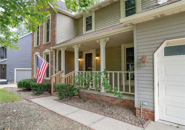 Photo 4 of Single family home for sale at 3846 Golden Wood Way, Green, OH 44685 | MLS# 5236753 | Listing updated on 2026-10-07