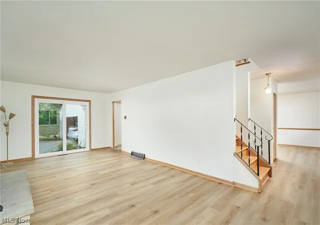 Photo 2 of Single family home for sale at 1503 Artman Ave, Akron, OH 44313 | MLS# 5240755 | Listing updated on 2026-09-23
