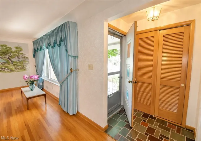 Photo 3 of Single family home for sale at 1634 Parkview Dr, Seven Hills, OH 44131 | MLS# 5242348 | Listing updated on 2026-10-04