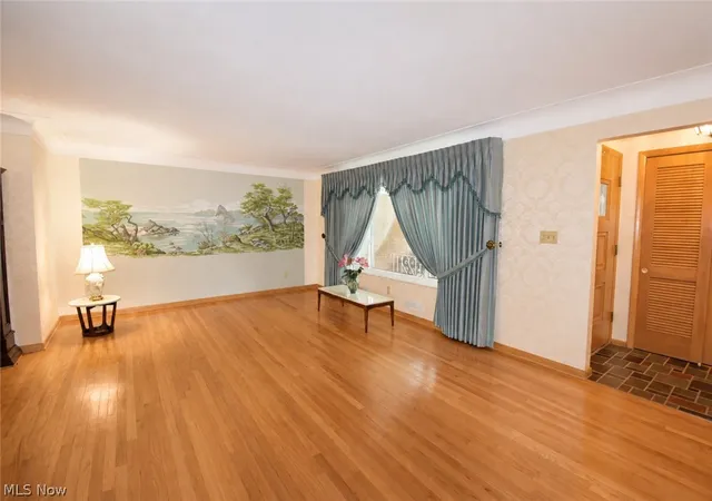 Photo 4 of Single family home for sale at 1634 Parkview Dr, Seven Hills, OH 44131 | MLS# 5242348 | Listing updated on 2026-10-04