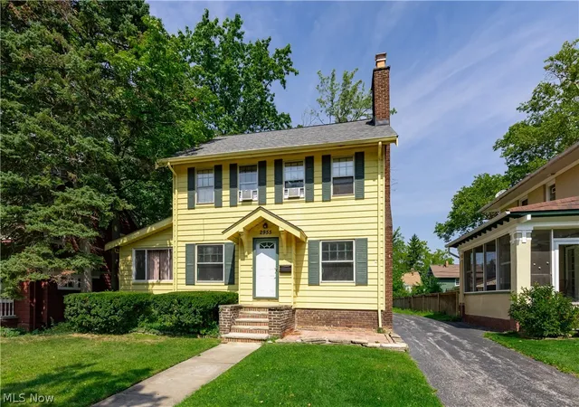 Photo 1 of Sale Pending at 2955 Essex Rd, Cleveland Heights, OH 44118 | MLS# 5242036 | Listing updated on 2026-09-07