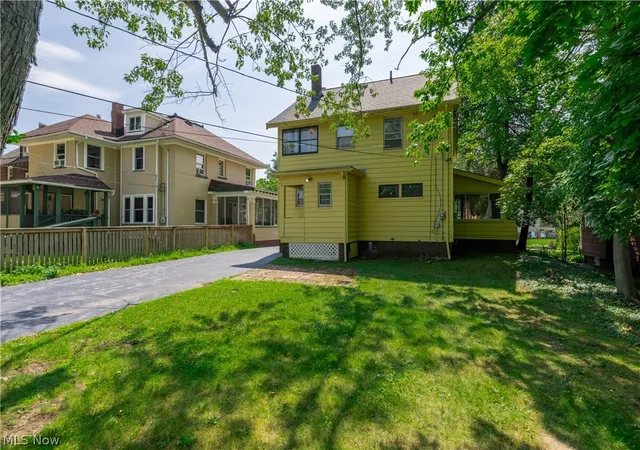 Photo 39 of Sale Pending at 2955 Essex Rd, Cleveland Heights, OH 44118 | MLS# 5242036 | Listing updated on 2026-09-07