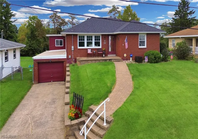 Photo 1 of Single family home for sale at 4321 Southeast Dr, Steubenville, OH 43953 | MLS# 5241706 | Listing updated on 2026-09-04