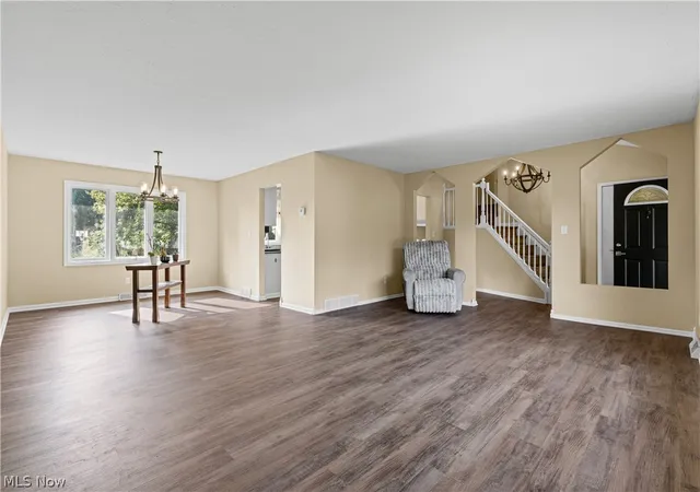 Photo 3 of Sale Pending at 7879 Cresthill Dr, Seven Hills, OH 44131 | MLS# 5241898 | Listing updated on 2026-10-05