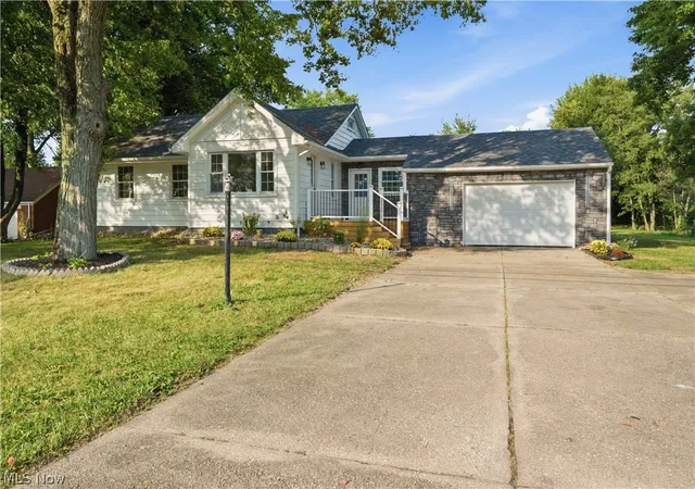 Single family home for sale at 9247 Youngstown Pittsburgh Rd, Youngstown, OH 44514 | MLS# 5242242
