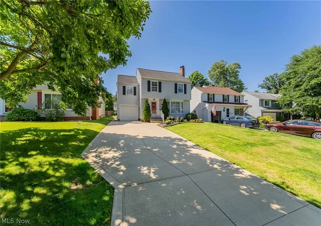 Photo 3 of Single family home for sale at 1164 Croyden Rd, Cleveland, OH 44124 | MLS# 5240213 | Listing updated on 2026-09-18