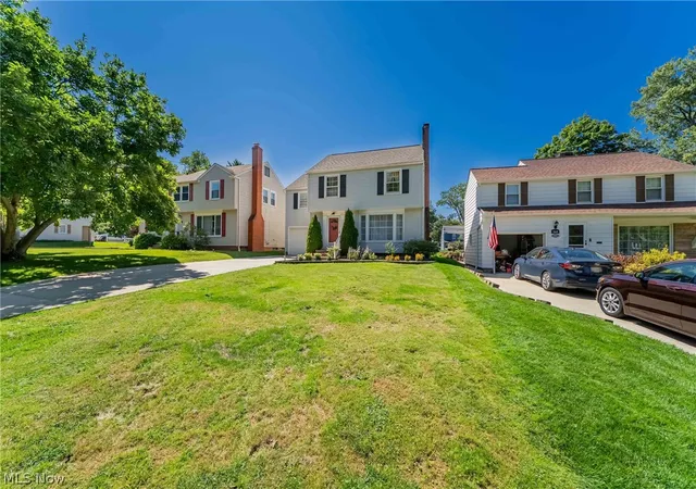 Photo 3 of Single family home for sale at 1164 Croyden Rd, Cleveland, OH 44124 | MLS# 5240213 | Listing updated on 2026-09-18