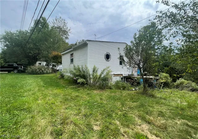 Photo 3 of Sale Pending at 5012 S Ridge Rd, Geneva, OH 44041 | MLS# 5242054 | Listing updated on 2026-09-16