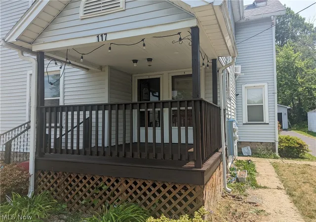 Photo 3 of Multi family home for sale at 117 Gilbert Ave, Niles, OH 44446 | MLS# 5241583 | Listing updated on 2026-10-02