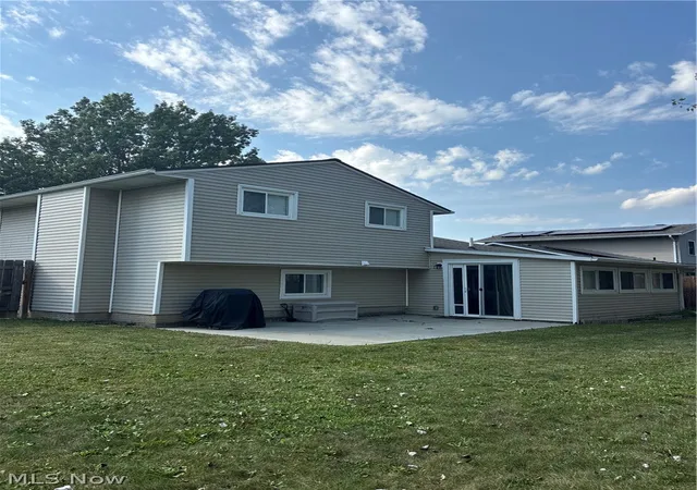 Photo 20 of Single family home for sale at 121 Bethesda Cir, Elyria, OH 44035 | MLS# 5242059 | Listing updated on 2026-09-09