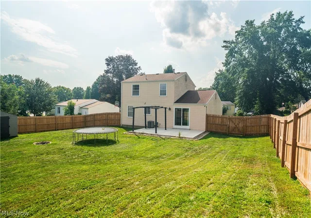 Photo 3 of Single family home for sale at 1714 Warrington Rd Nw, Massillon, OH 44646 | MLS# 5242305 | Listing updated on 2026-09-08