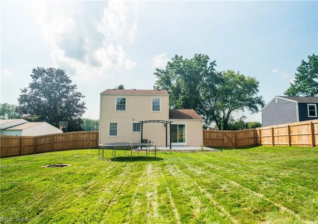 Photo 4 of Single family home for sale at 1714 Warrington Rd NW, Massillon, OH 44646 | MLS# 5242305 | Listing updated on 2026-09-08