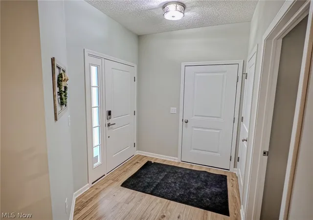 Photo 3 of Single family home for sale at 118 W Spring Dr, Elyria, OH 44035 | MLS# 5242319 | Listing updated on 2026-10-07