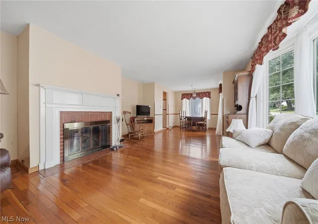 Photo 3 of Sale Pending at 41 8th Street, Barberton, OH 44203 | MLS# 5241900 | Listing updated on 2026-09-10
