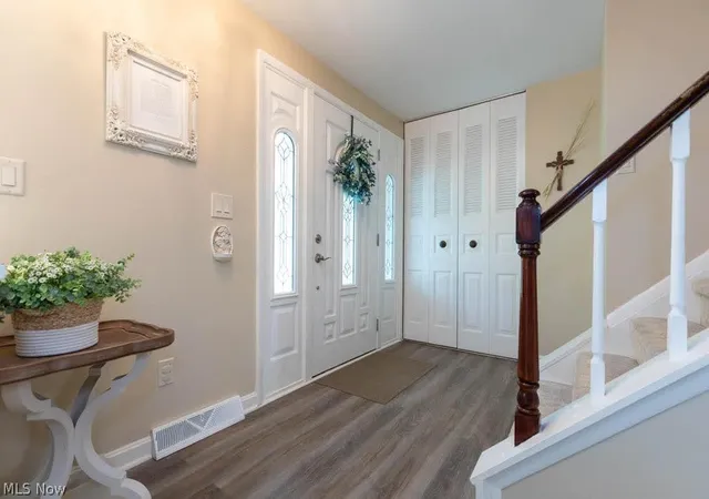 Photo 2 of Sale Pending at 10222 Deer Run, Brecksville, OH 44141 | MLS# 5241606 | Listing updated on 2026-09-10