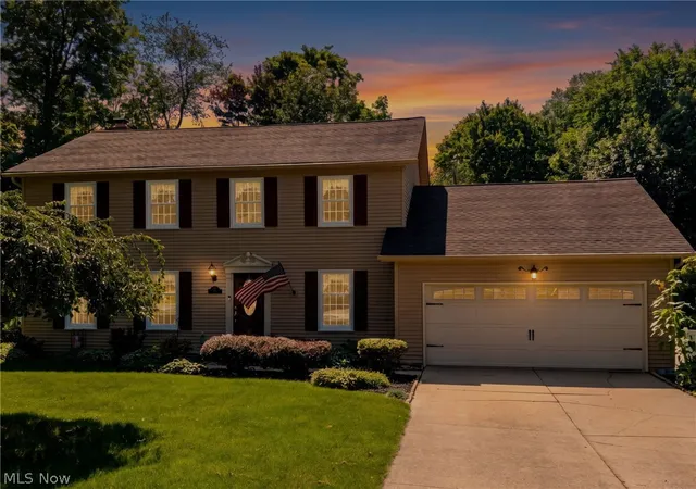 Photo 3 of Sale Pending at 299 Great Oaks Trl, Wadsworth, OH 44281 | MLS# 5242254 | Listing updated on 2026-09-06