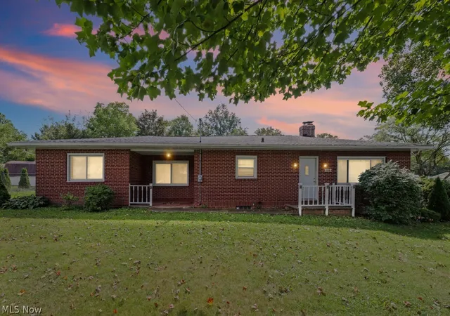 Photo 1 of Sale Pending at 1115 Eastland Ave, Akron, OH 44305 | MLS# 5242395 | Listing updated on 2026-09-14