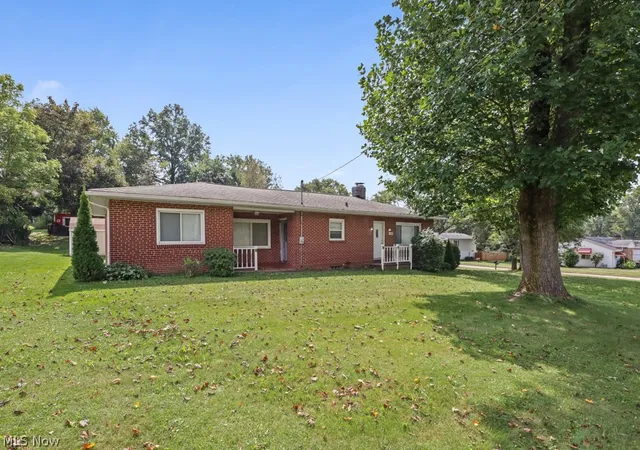 Photo 3 of Sale Pending at 1115 Eastland Ave, Akron, OH 44305 | MLS# 5242395 | Listing updated on 2026-09-14