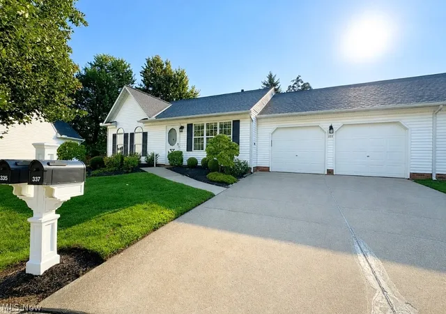Photo 3 of Condo for sale at 335 Chesapeake Cvs, Painesville, OH 44077 | MLS# 5241305 | Listing updated on 2026-09-08