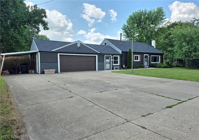 Photo 2 of Sale Pending at 9856 Dupont Dr, Columbia Station, OH 44028 | MLS# 5242070 | Listing updated on 2026-09-26
