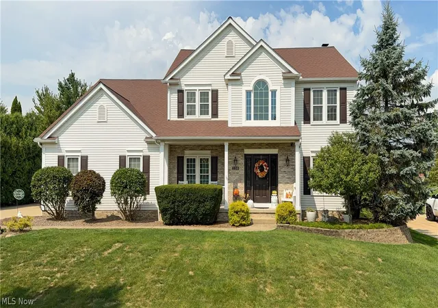 Photo 1 of Sale Pending at 159 Kingston Dr, Aurora, OH 44202 | MLS# 5241134 | Listing updated on 2026-09-20