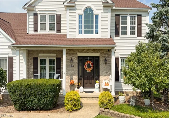 Photo 2 of Sale Pending at 159 Kingston Dr, Aurora, OH 44202 | MLS# 5241134 | Listing updated on 2026-09-20