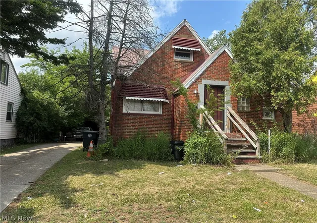 Single family home for sale at 16909 Harvard Ave, Cleveland, OH 44128 | MLS# 5241210