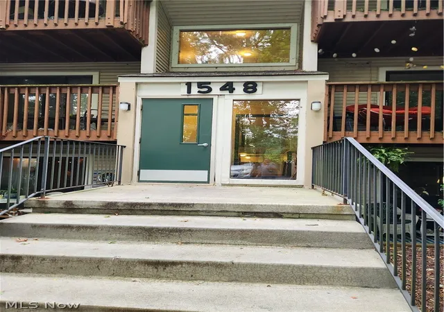 Photo 3 of Condo for sale at 1548 Cedarwood Dr #353, Westlake, OH 44145 | MLS# 5242008 | Listing updated on 2026-09-04