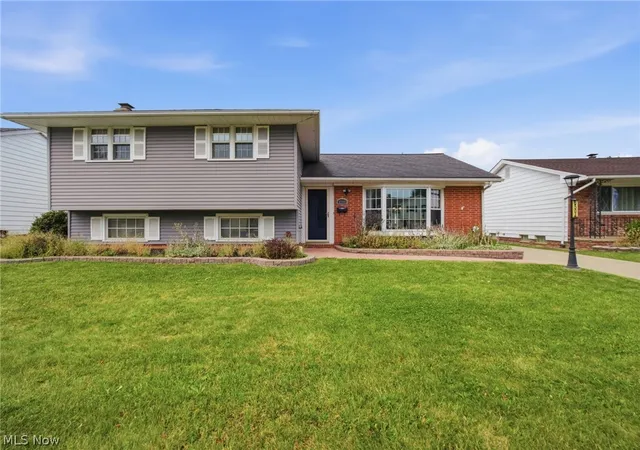 Photo 1 of Sale Pending at 6504 Kingsdale Blvd, Cleveland, OH 44130 | MLS# 5242047 | Listing updated on 2026-09-11