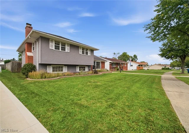 Photo 2 of Sale Pending at 6504 Kingsdale Blvd, Cleveland, OH 44130 | MLS# 5242047 | Listing updated on 2026-09-11