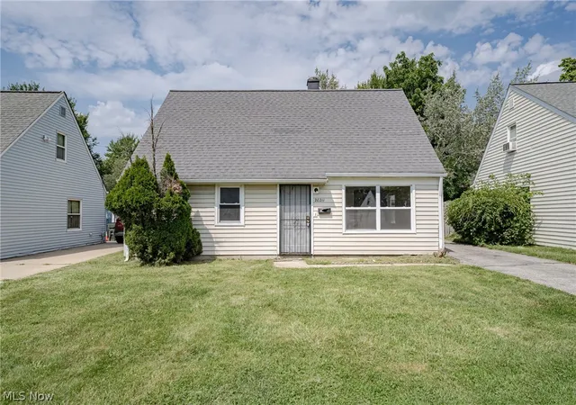 Single family home for sale at 20211 Longbrook Rd, Cleveland, OH 44128 | MLS# 5242230