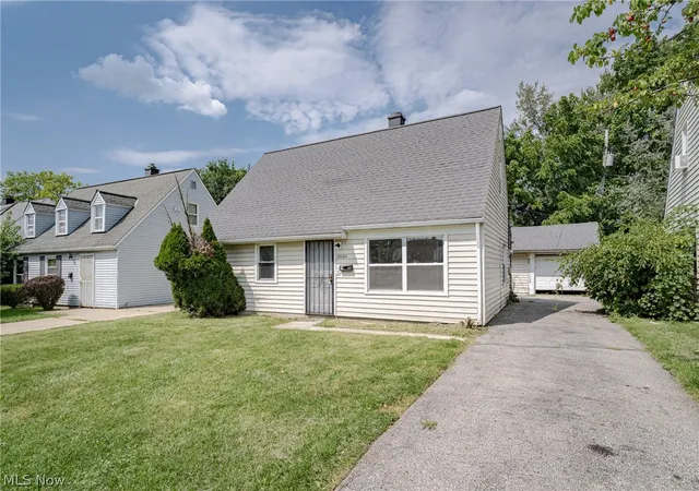 Photo 2 of Single family home for sale at 20211 Longbrook Rd, Cleveland, OH 44128 | MLS# 5242230 | Listing updated on 2026-09-04