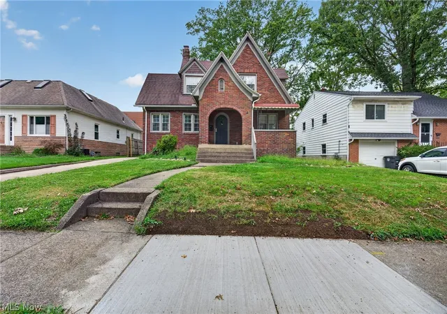 Photo 1 of Single family home for sale at 654 Moreley Ave, Akron, OH 44320 | MLS# 5242296 | Listing updated on 2026-09-06