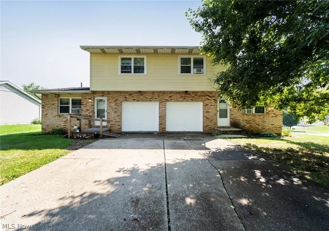Photo 1 of Sale Pending at 1861 Cloveridge Dr, Orrville, OH 44667 | MLS# 5239921 | Listing updated on 2026-09-06