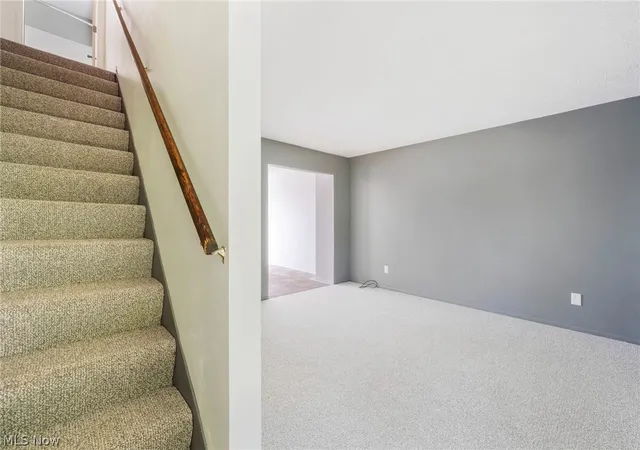 Photo 4 of Sale Pending at 1861 Cloveridge Dr, Orrville, OH 44667 | MLS# 5239921 | Listing updated on 2026-09-06