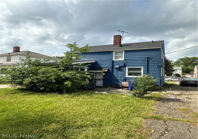 Photo 4 of Single family home for sale at 17312 Glendale Ave, Cleveland, OH 44128 | MLS# 5242443 | Listing updated on 2026-09-10