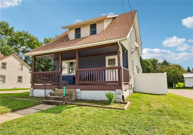 Photo 1 of Sale Pending at 202 N Nickelplate St, Louisville, OH 44641 | MLS# 5241075 | Listing updated on 2026-09-17