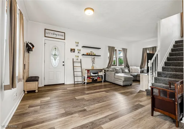 Photo 4 of Sale Pending at 202 N Nickelplate St, Louisville, OH 44641 | MLS# 5241075 | Listing updated on 2026-09-17