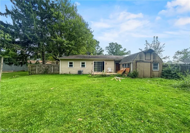 Photo 2 of Sale Pending at 4520 New Rd, Youngstown, OH 44515 | MLS# 5241731 | Listing updated on 2026-09-10