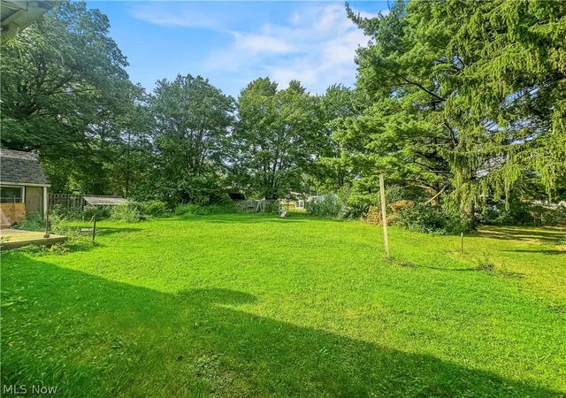 Photo 4 of Sale Pending at 4520 New Rd, Youngstown, OH 44515 | MLS# 5241731 | Listing updated on 2026-09-10