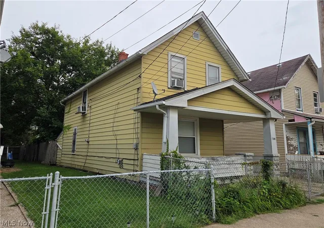 Photo 2 of Sale Pending at 1055 E 68th Street, Cleveland, OH 44103 | MLS# 5242364 | Listing updated on 2026-09-12