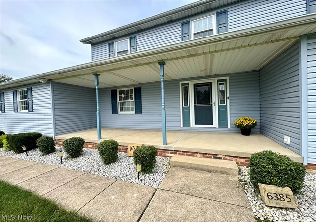 Photo 3 of Single family home for sale at 6385 Harbor Dr Nw, Canton, OH 44718 | MLS# 5241970 | Listing updated on 2026-09-10
