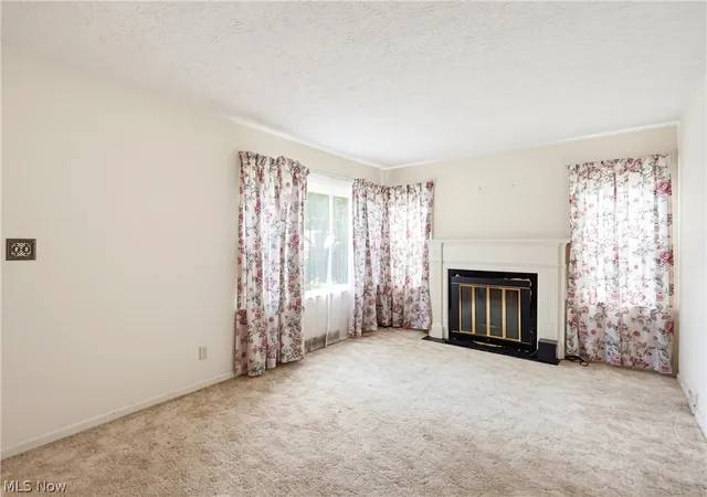 Photo 3 of Single family home for sale at 3504 Lakeview Blvd, Stow, OH 44224 | MLS# 5242485 | Listing updated on 2026-10-05