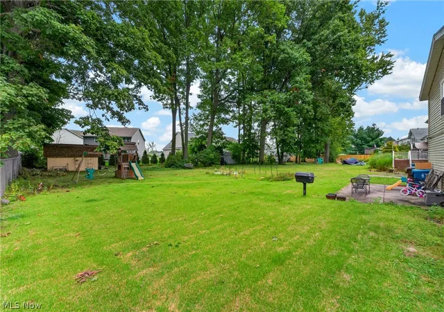 Photo 20 of Single family home for sale at 39127 Gardenside Dr, Willoughby, OH 44094 | MLS# 5241686 | Listing updated on 2026-09-10