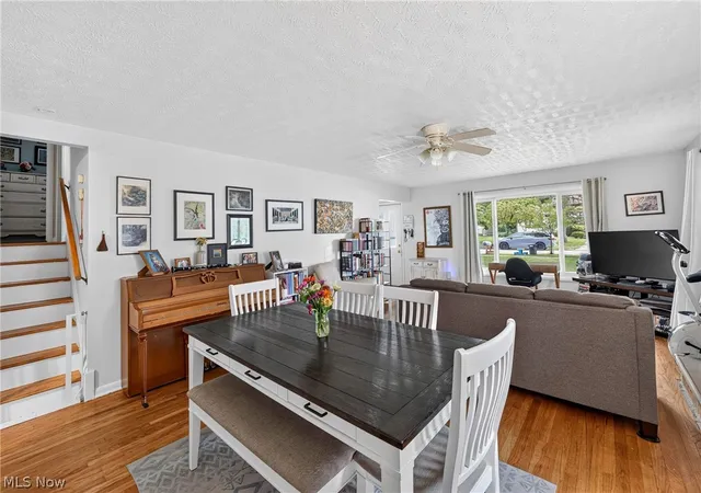 Photo 3 of Single family home for sale at 39127 Gardenside Dr, Willoughby, OH 44094 | MLS# 5241686 | Listing updated on 2026-10-01
