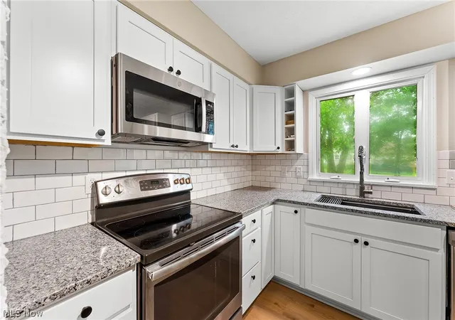 Photo 2 of Single family home for sale at 6820 Lockwood Blvd, Youngstown, OH 44512 | MLS# 5242496 | Listing updated on 2026-09-04
