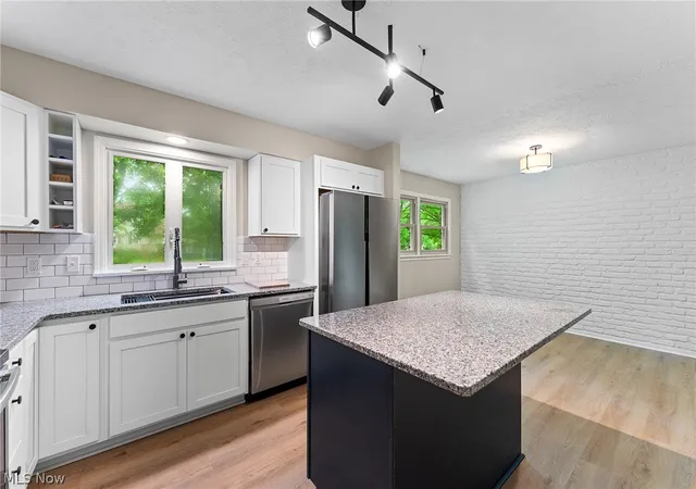 Photo 3 of Single family home for sale at 6820 Lockwood Blvd, Youngstown, OH 44512 | MLS# 5242496 | Listing updated on 2026-09-04