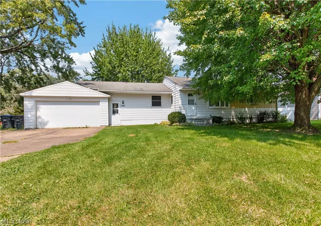 Single family home for sale at 3469 James Blvd, Brunswick, OH 44212 | MLS# 5242241