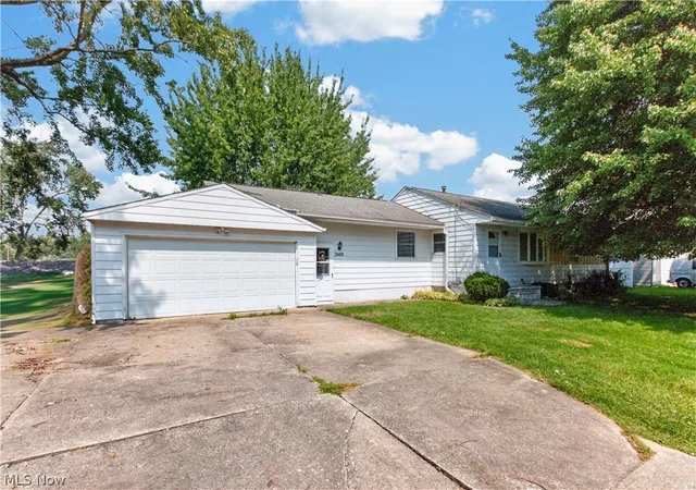 Photo 4 of Sale Pending at 3469 James Blvd, Brunswick, OH 44212 | MLS# 5242241 | Listing updated on 2026-09-21
